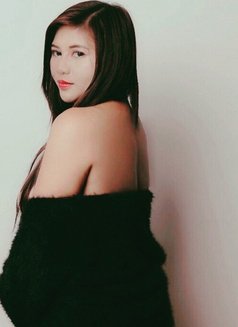 Leah - puta in Abu Dhabi Photo 1 of 6