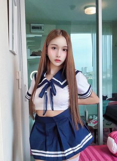 Leah small girl - Transsexual escort in Bangkok Photo 29 of 30