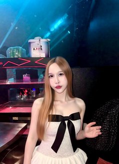 Leah small girl - Transsexual escort in Kuala Lumpur Photo 30 of 30