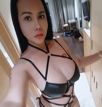 VERSATILE TS MIRA JUST ARRIVED - Transsexual escort in Bangalore Photo 25 of 30