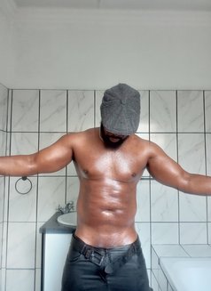 LEBO - Male escort in Pretoria Photo 6 of 8