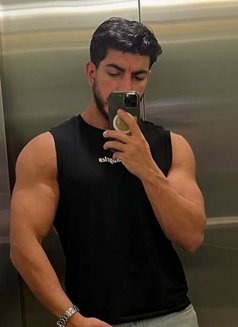 Ledkey - Male escort in Hong Kong Photo 2 of 2