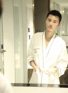 Lee - Acompañantes masculino in Chengdu Photo 5 of 6