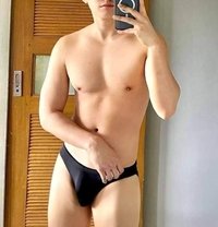 Lee - Male escort in Riyadh