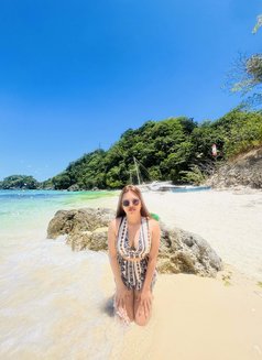Lee - escort in Boracay Photo 6 of 7