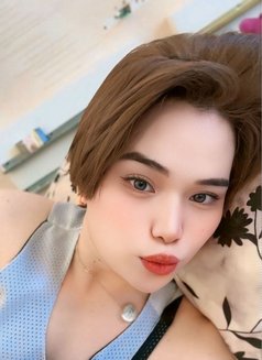 Lee - Transsexual escort in Riyadh Photo 3 of 3