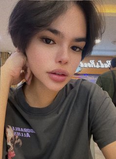 Lee - Acompañantes transexual in Riyadh Photo 3 of 4