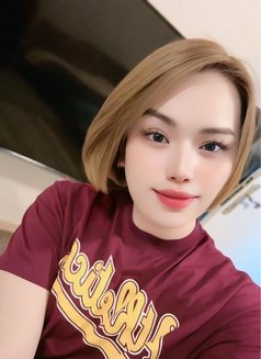 Lee - Transsexual escort in Riyadh Photo 6 of 6