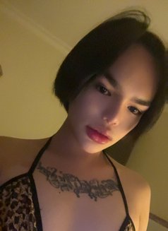 Lee - Acompañantes transexual in Riyadh Photo 2 of 4