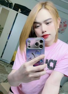 Lee - Transsexual escort in Riyadh Photo 5 of 5