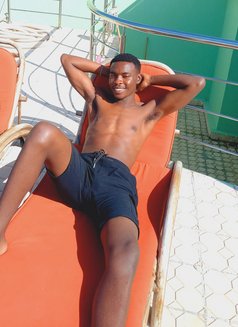 Lee - Male escort in Nairobi Photo 2 of 2