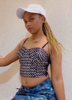Lee - escort agency in Riyadh Photo 19 of 20