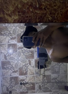 Lee - Male escort in Pretoria Photo 1 of 4