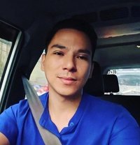 Leehuge - Male escort in Dubai