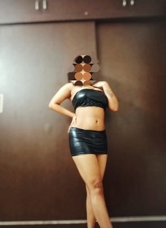 Leela - escort in Bangalore Photo 2 of 7