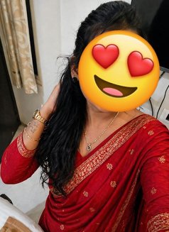 CHENNAI VIP/ELITE MODELS & CELEBRITIES - adult performer in Chennai Photo 2 of 10