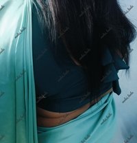 Leela Tamil Girl - puta in Chennai