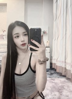 LeeLy - escort in Pattaya Photo 5 of 7