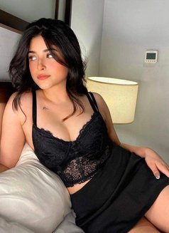 Leema - escort in Kochi Photo 15 of 16