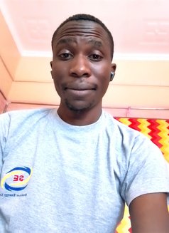 Leen - Male escort in Nairobi Photo 7 of 8