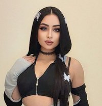 Leen - escort in Abu Dhabi Photo 4 of 6