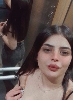 Leen - escort in Beirut Photo 1 of 3