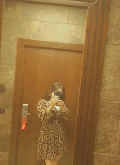 Leen Lovely - escort in Beirut Photo 4 of 5