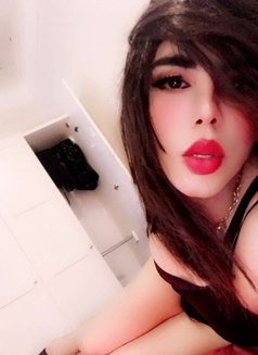 Leen Sexy - Transsexual escort in Kuwait Photo 7 of 12