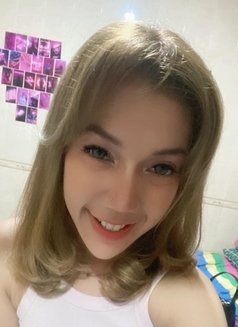 LEENA - CUTE PETITE GIRL - escort in Bali Photo 13 of 14