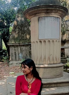 Leena - escort in Kolkata Photo 3 of 3