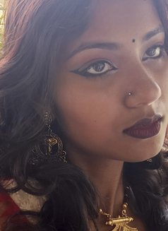 Leena - escort in Kolkata Photo 4 of 6