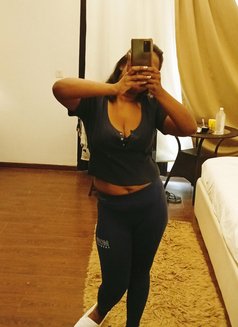 Leena - escort in New Delhi Photo 1 of 5