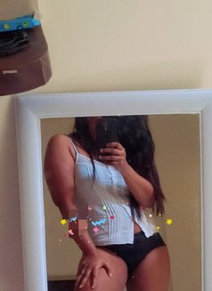 Leena - escort in New Delhi Photo 5 of 5