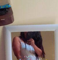 Leena - escort in New Delhi Photo 5 of 5