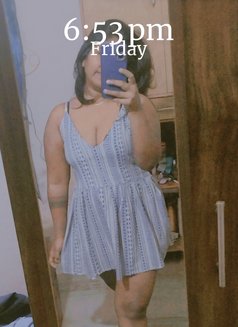 Leena - escort in New Delhi Photo 3 of 6