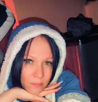 Leena - puta in New Delhi