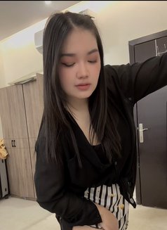 Leena - escort in Riyadh Photo 6 of 11