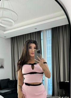 Leera from Russia - escort in Dubai Photo 1 of 6