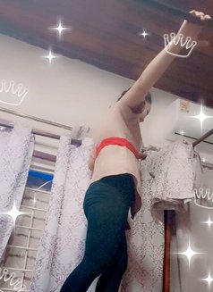 Leeya - escort in Muscat Photo 3 of 7