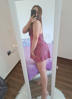 Leeya - escort in Muscat Photo 7 of 9