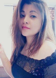 Leeza Independent Girl available now - puta in New Delhi Photo 4 of 12