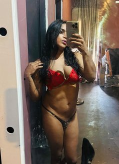 Leeza Sparkle - Transsexual escort in Colombo Photo 18 of 20