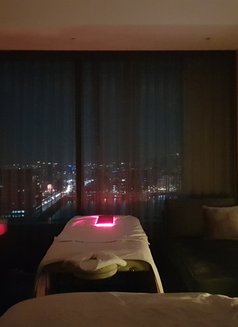 Legit World Class Healing Aroma Massage - masseuse in Seoul Photo 6 of 11