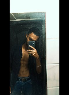 Lehh - Male escort in Mumbai Photo 1 of 2