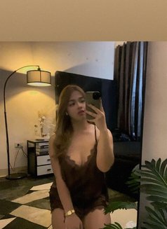 Lei Ara - Transsexual escort in Bangkok Photo 4 of 5