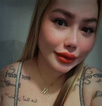Leigh - Transsexual escort in Abu Dhabi