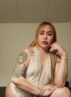 Leigh - Acompañantes transexual in Abu Dhabi Photo 11 of 11