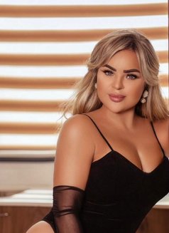 Natasha - escort in Al Manama Photo 5 of 9