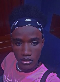 Leila - Acompañantes transexual in Nairobi Photo 2 of 5