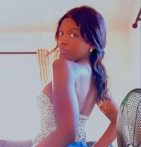 Leila - escort in Kampala